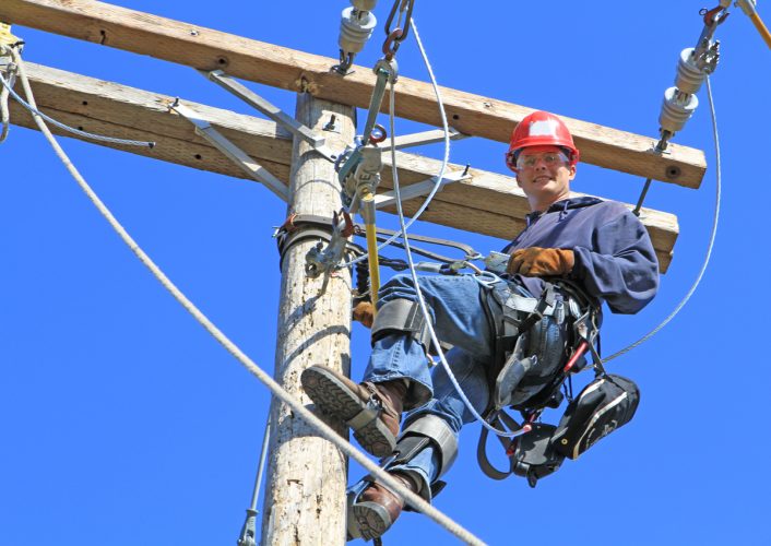 [xkldquocte] Xuẩt khẩu lao động RUMANI - Tuyển gấp 80 công nhân lắp đặt đường dây, cột trạm cao thế đi làm việc tại RUMANI 2019